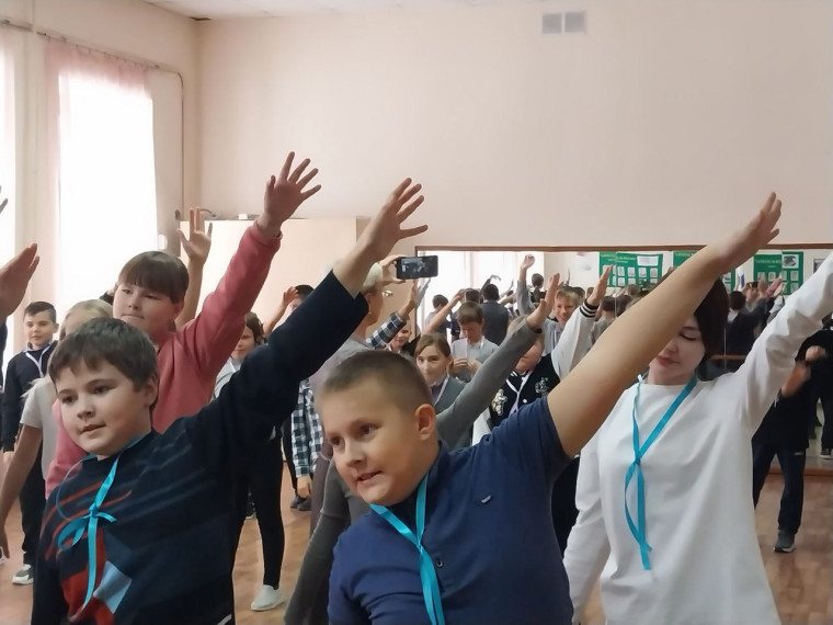 Посвящение четвероклассников в Орлята России.
